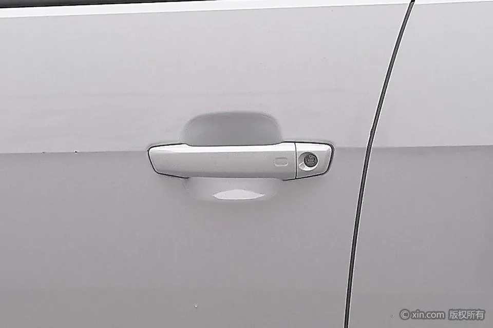 Audi Q2L Audi Q2L 2022 35 TFSI Fashion Dynamic Edition 2023 — миниатюра 3