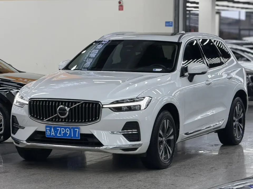 Volvo XC60 2022