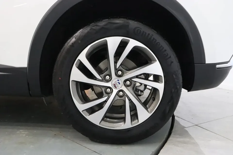 Buick Envision S 2022 Envision S 552T Two-Wheel Drive Luxury Edition 2022 — миниатюра 3