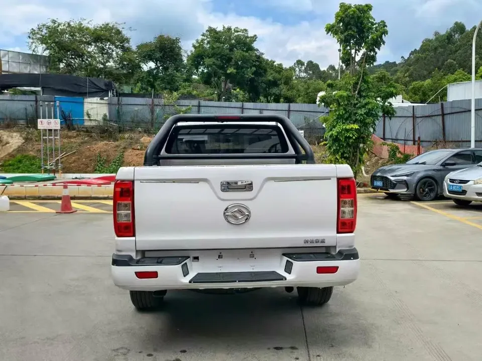 HuangHai Yellow Sea Xianglong Huanghai Xianglong 2022 2.8T Huanghai Daniu N1S Pioneer Edition Diesel Four-wheel Drive Flat-bottom Cargo Box Value Model JE493ZLQ6H 2023 — миниатюра 2