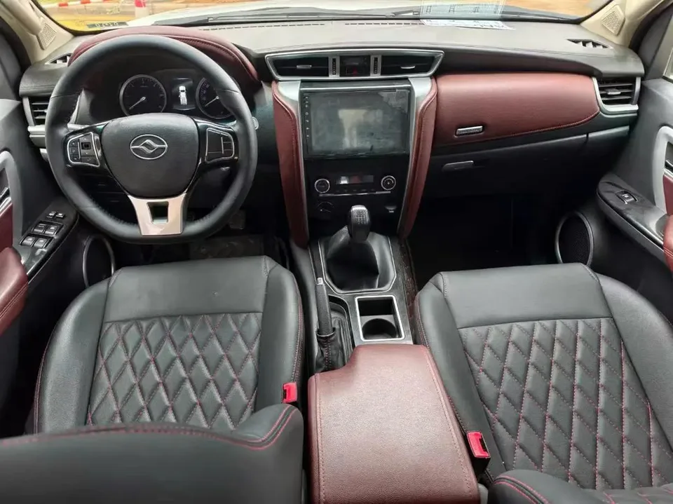 HuangHai Yellow Sea Xianglong Huanghai Xianglong 2022 2.8T Huanghai Daniu N1S Pioneer Edition Diesel Four-wheel Drive Flat-bottom Cargo Box Value Model JE493ZLQ6H 2023 — миниатюра 5