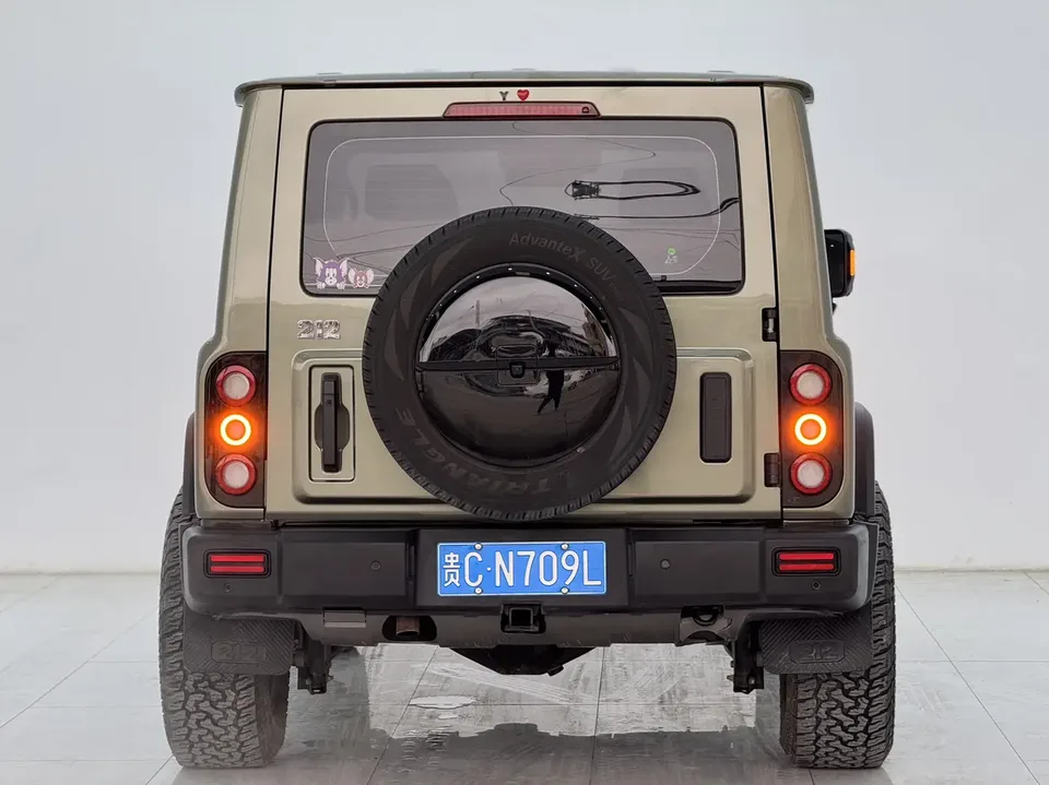 212 T01 2.0T Explorer 2025 — миниатюра 2