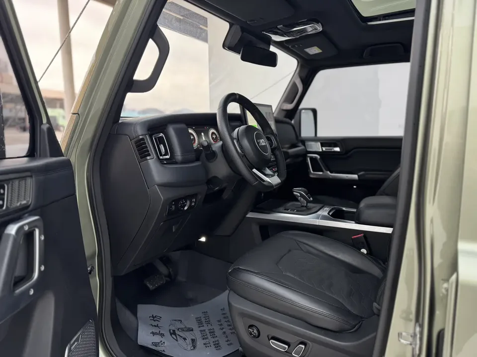 212 T01 2.0T Explorer 2025 — миниатюра 5