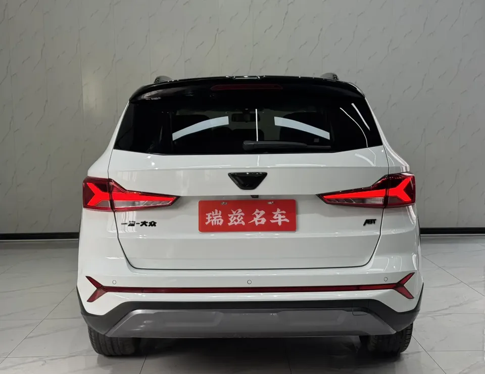 Jetta VS7 VS7 2023 280TSI Automatic ABT Enjoy Limited Edition 2023 — миниатюра 2