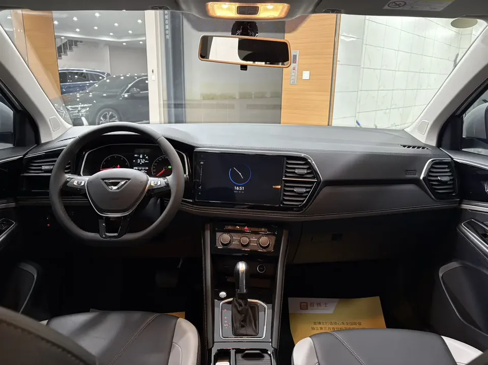 Jetta VS5 280TSI Automatic Good Luck Plus Edition 2025 — миниатюра 3