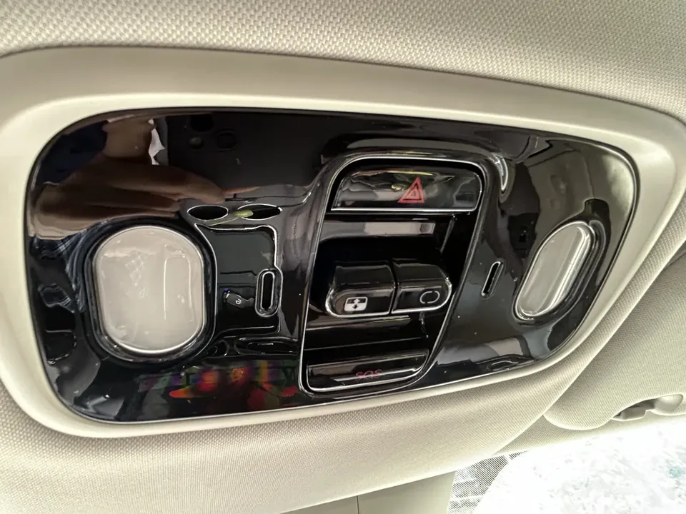 Leapmotor Zero running C11 Extended Range 300 Smart Edition 2024 — миниатюра 3