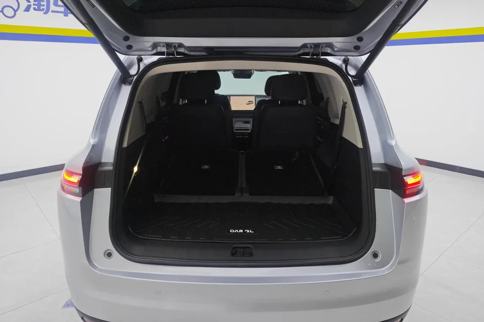 Leapmotor C16 Extended Range 200 Premium Edition 2025 — миниатюра 5
