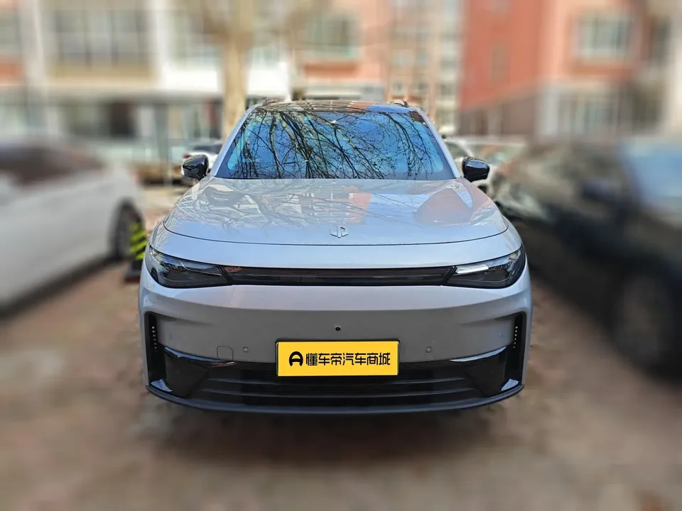 Leapmotor C16 Extended Range 200 Premium Edition 2025 — миниатюра 2