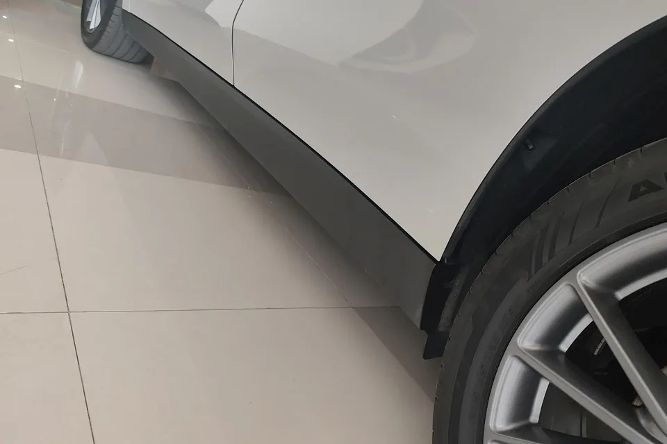 Leapmotor Zero running C10 Pure Electric 530 LiDAR Edition 2024 — миниатюра 3