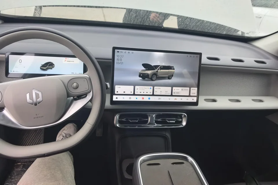 Leapmotor B10 510 Enjoy Edition 2025 — миниатюра 3