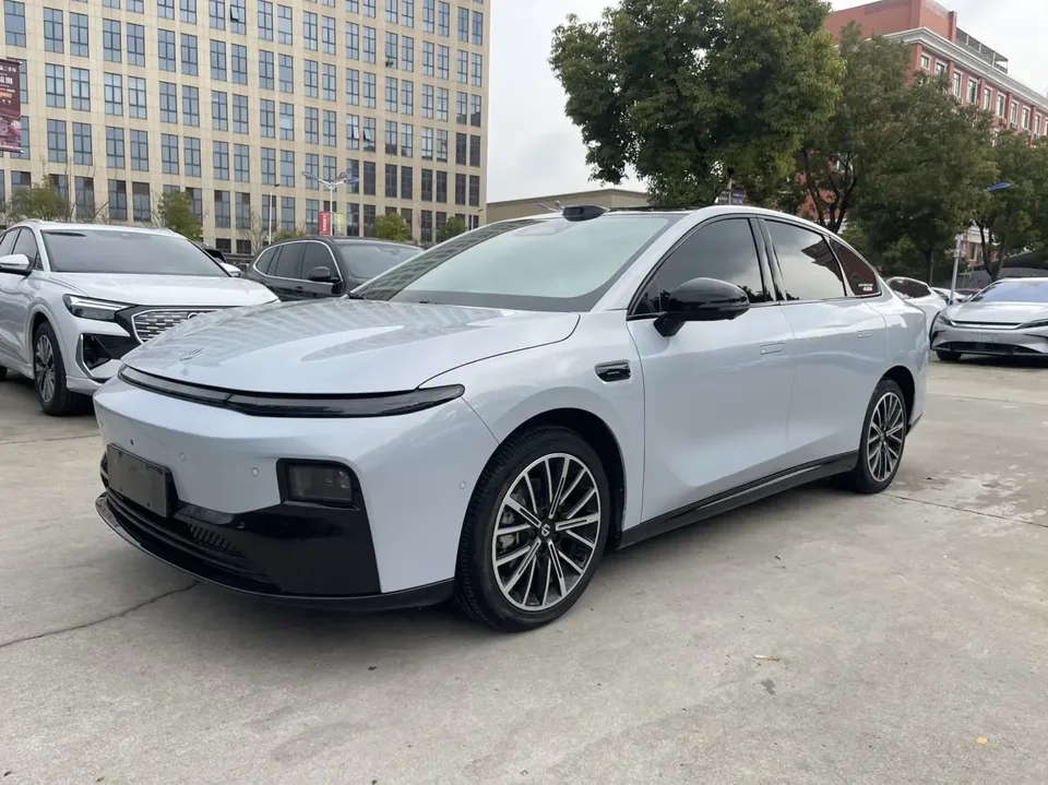 Leapmotor Leap running B01 2025