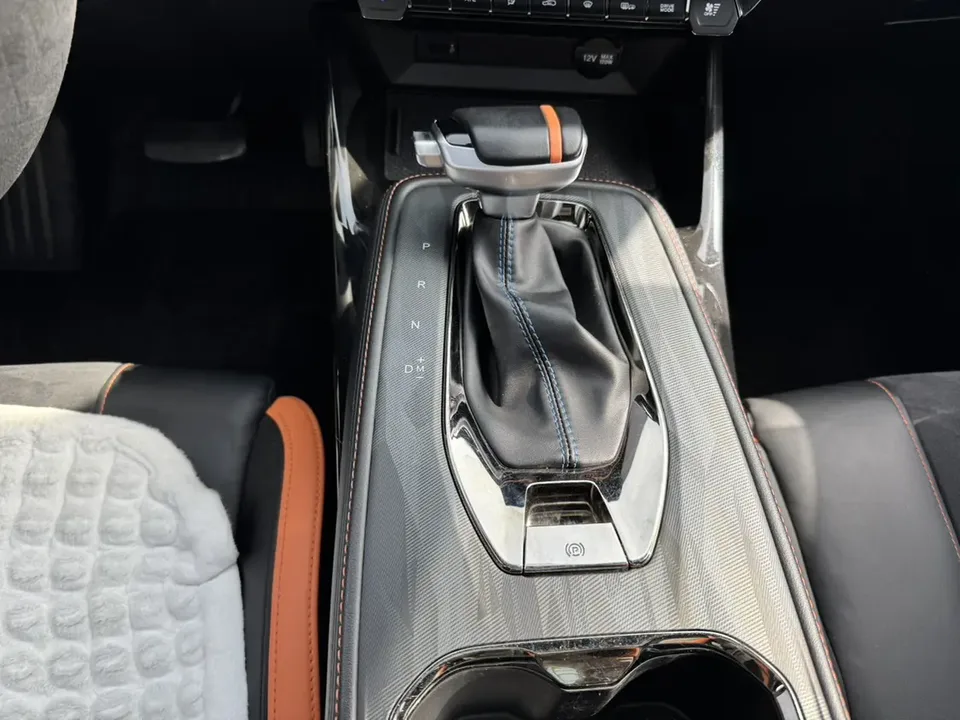 Oshan Changan Auchan X5 Changan Auchan X5 2022 sports version 1.5T DCT Hurricane Sonic 2022 — миниатюра 5