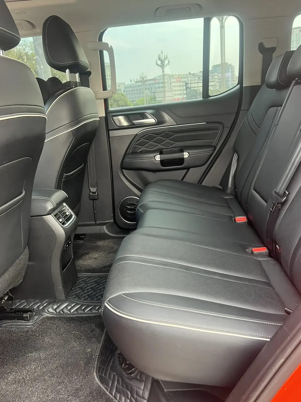 Tank 300 300 2021 City Edition 2.0T Very Stylish 2022 — миниатюра 5