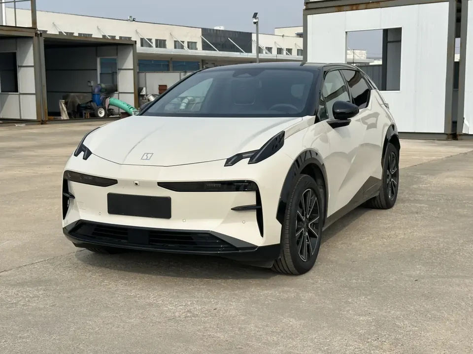 Zeekr X 2024