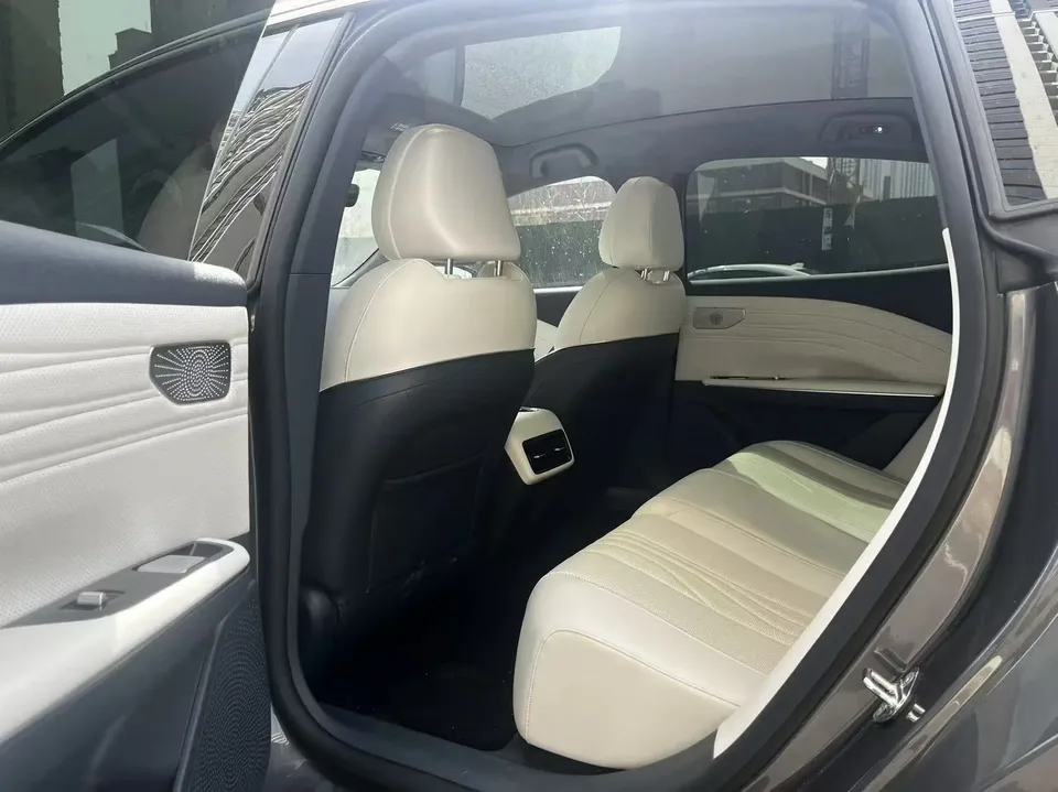 Geely Galaxy E8 665km Starship Voyage Edition 2024 — миниатюра 3