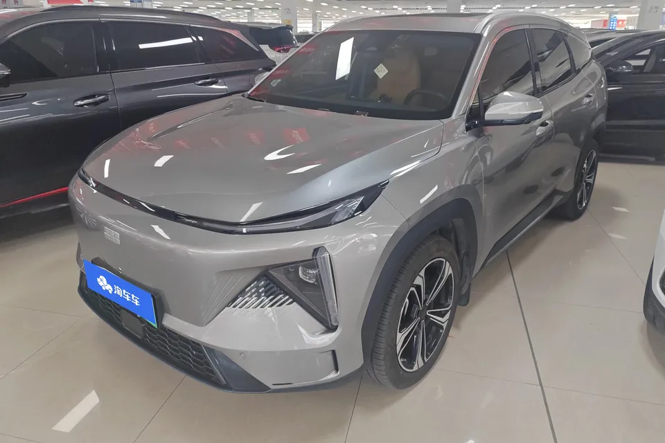 Geely Galaxy L7 2023