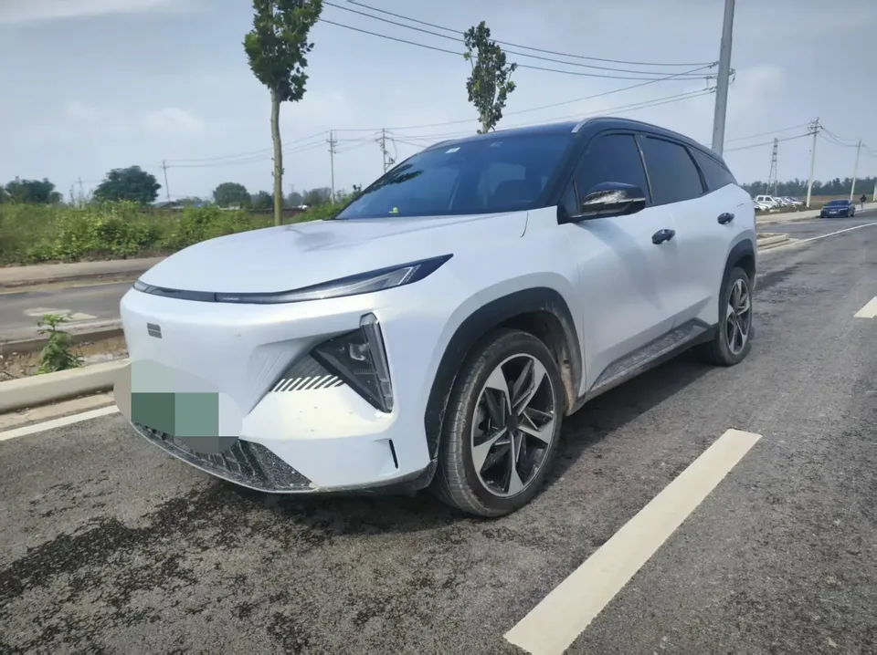 Geely Galaxy L7 2024