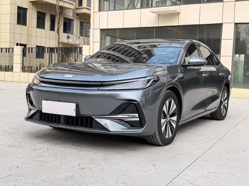 Geely Galaxy A7 PHEV 2025
