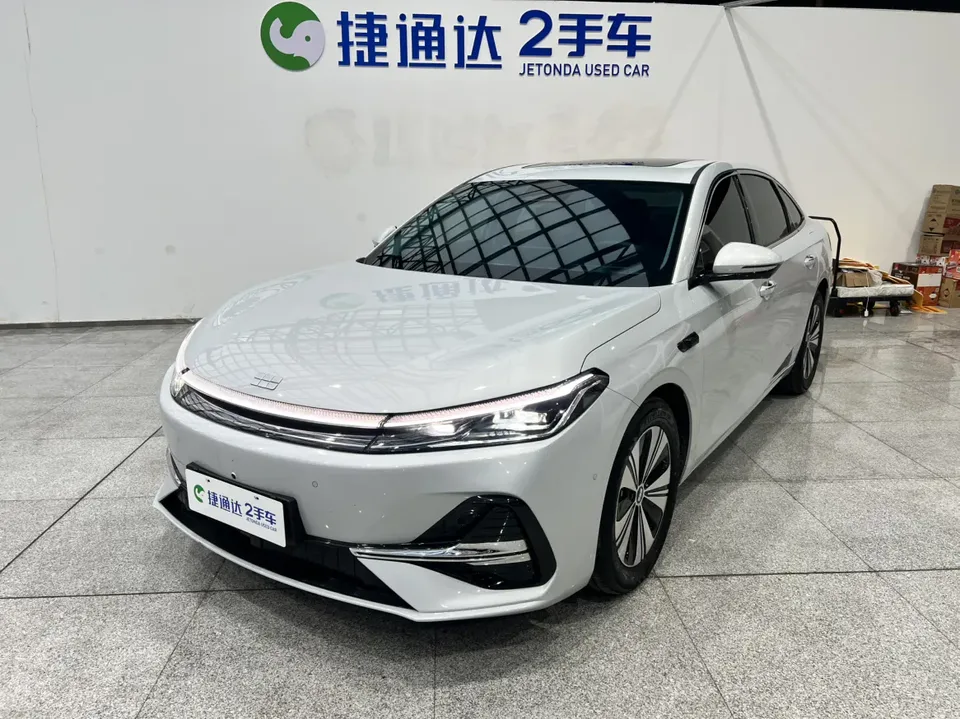 Geely Galaxy A7 PHEV 2025