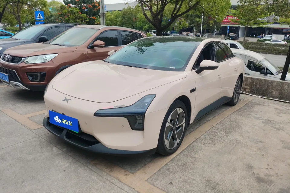 XPeng Xiaopeng MONA M03 2025