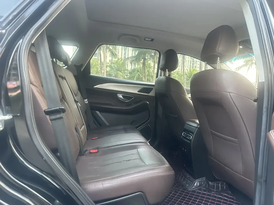 Jetour Jietu X90 PLUS facelift 1.6TD DCT villa 2023 — миниатюра 3