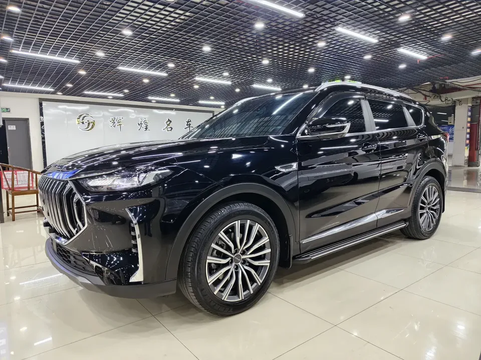 Jetour Jietu X70 PLUS Champion Edition 1.5T DCT Champion MAX 5 Seaters 2025 — фото 1, купить с доставкой в Москву