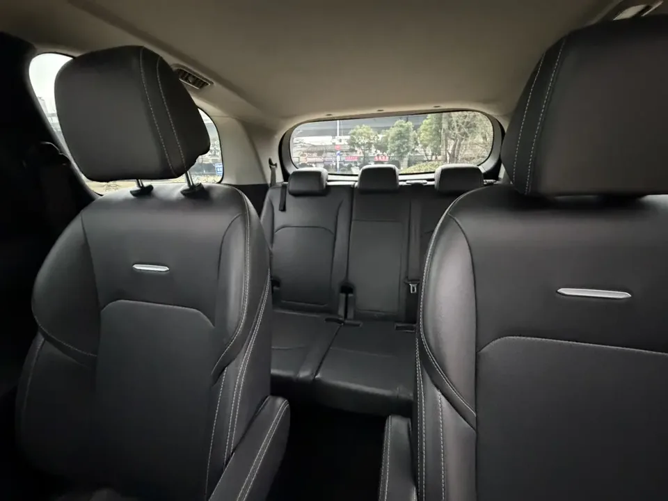 Datong Maxus G50 Maxus G50 2023 PLUS 1.5T automatic customized entry version 2024 — миниатюра 4