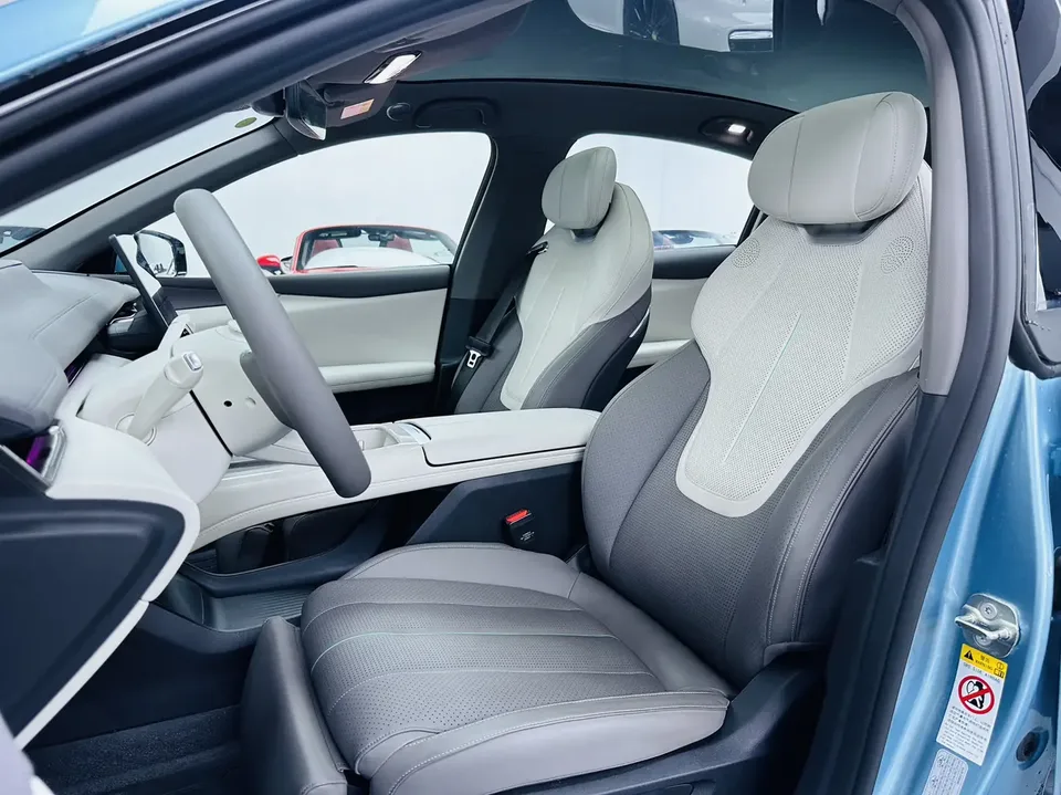Deepal dark blue L07 230Max Qiankun Intelligent Driving ADS SE Edition 2024 — миниатюра 4