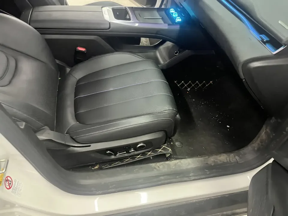 Deepal dark blue L07 230Ultra Deep Blue Intelligent Driving AD PRO Edition 2025 — миниатюра 5