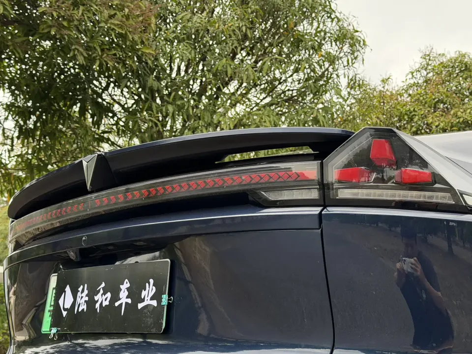 Deepal dark blue SL03 1200 Extended Range Edition 2023 — миниатюра 4