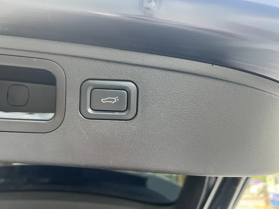 FAW Bestune T99 Bestune T99 2023 20TD 6AT Premium Edition 2023 — миниатюра 3
