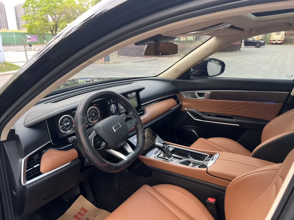 FAW Bestune T99 Bestune T99 2023 20TD 6AT Premium Edition 2023 — миниатюра 4