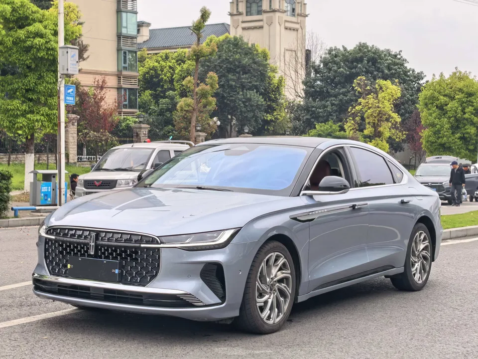 Lincoln Z 2022