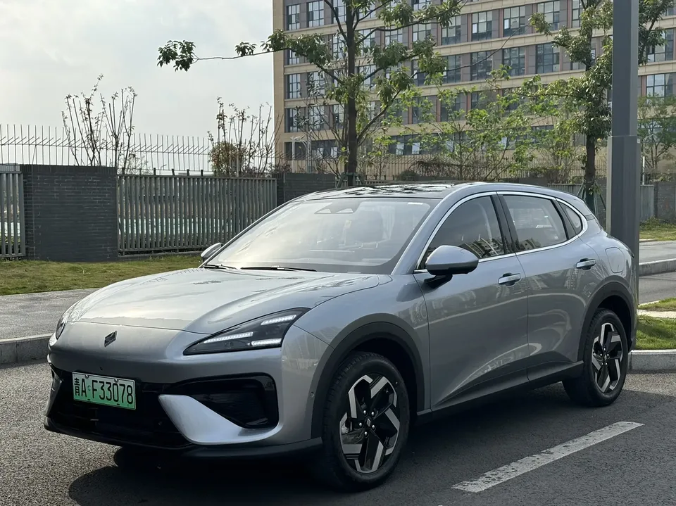 Baojun Yunhai PHEV 2025
