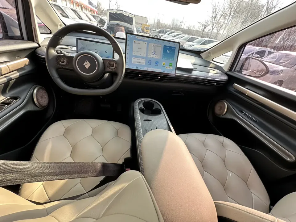 Baojun clouds 460 Max Lingxi Edition 2023 — миниатюра 2