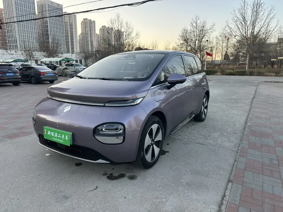 Baojun clouds 2023