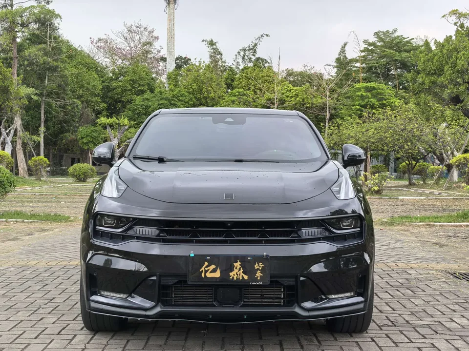 Lynk & Co 05 2022