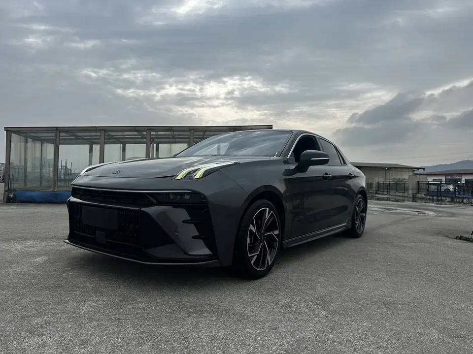 Lynk & Co 03 2023