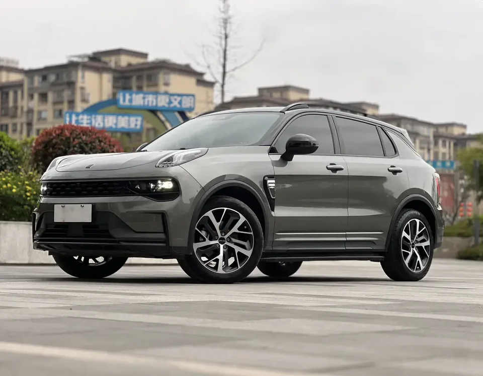 Lynk & Co 01 2022