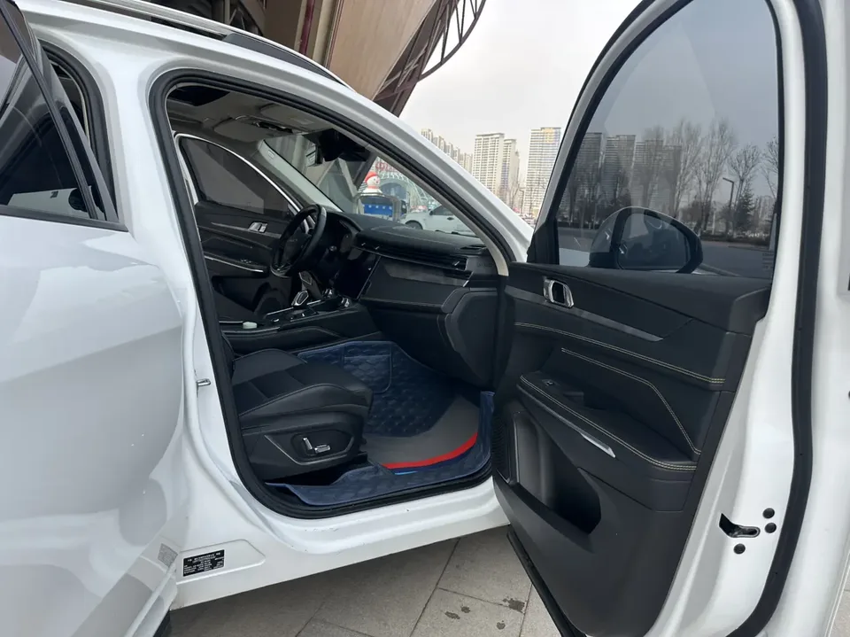 Lynk & Co 01 Lynk & Co 01 2023 2.0TD 2WD Pro 2024 — миниатюра 4