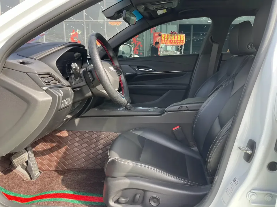 Cadillac CT4 Cadillac CT4 2022 28T Fashion Model 2022 — миниатюра 4