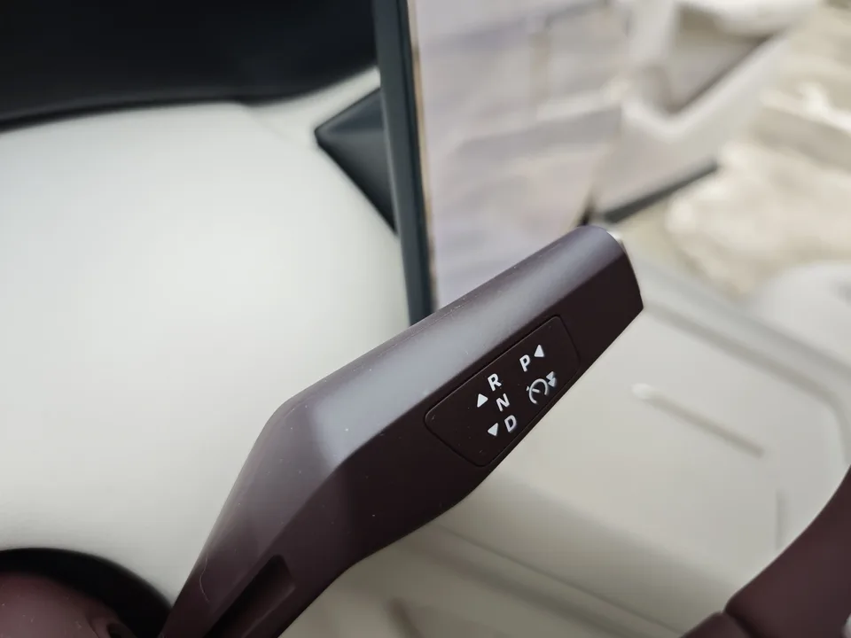 Dongfeng Fengshen L8 PHEV 112KM Dream Edition 2026 — миниатюра 3