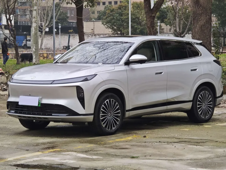 Dongfeng Fengshen L8 PHEV 2026