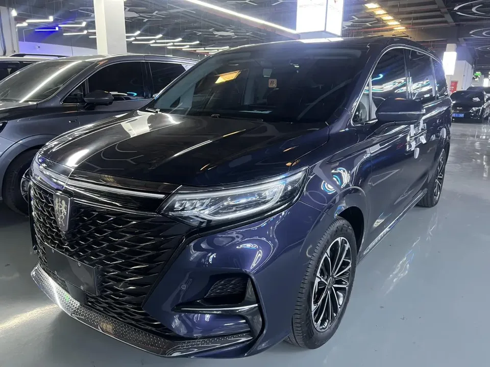 Roewe iMAX8 2022