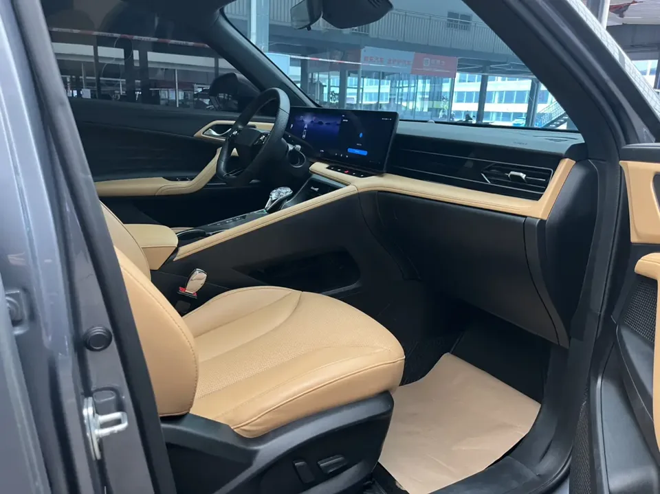 Roewe RX5 Roewe RX5 2023 Luxury Sliding Screen Edition 2023 — миниатюра 3