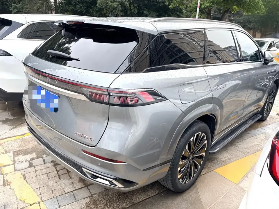 Chery Tiggo 9 2.0T DCT 2WD Luxury Edition 5 Seaters 2023 — миниатюра 4
