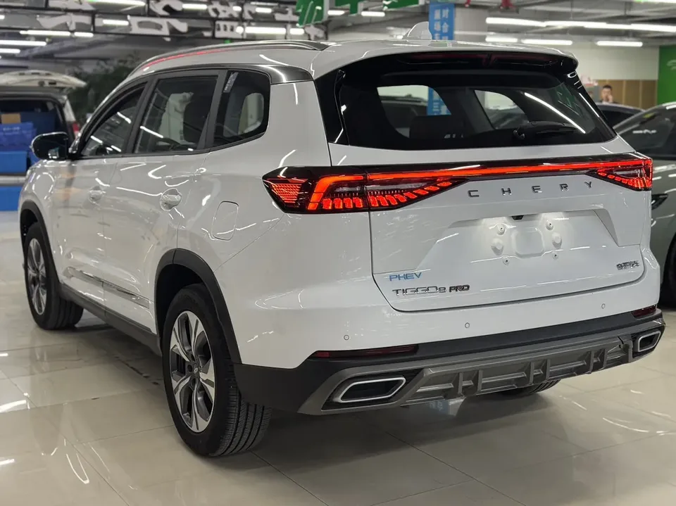 Chery Tiggo 8 PRO PHEV Champion Edition 1.5T DHT 100km Honor Edition 2024 — миниатюра 4