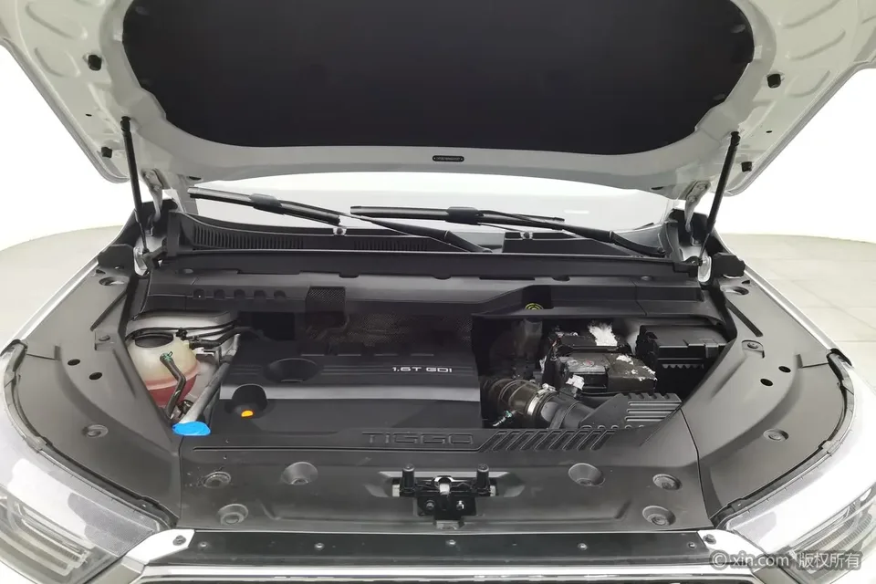 Chery Tiggo 8 PLUS 290TGDI DCT luxury edition+ 2023 — миниатюра 2