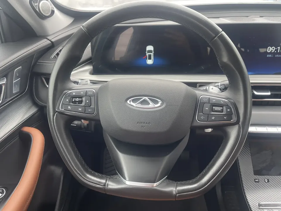 Chery Tiggo 8 PLUS 290TGDI DCT luxury edition 2023 — миниатюра 3