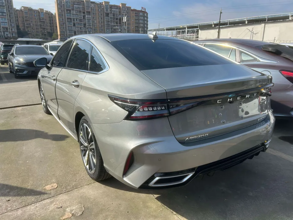 Chery Arrizo 8 1.6TGDI DCT Elegant 2024 — миниатюра 4
